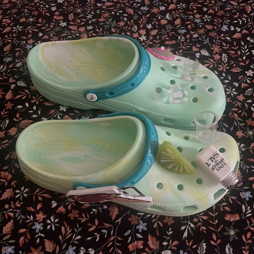 Margaritaville Crocs - Picture 2 of 3